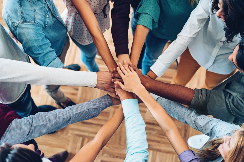 Leading with Purpose: Lessons from 1 Chronicles 29 on Inspiring Service and Prosperity